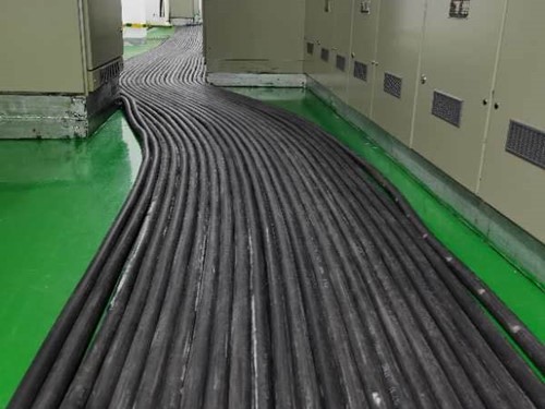 仪陇如何根据理论计算公式计算温度对特定电压测量结果的影响？